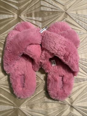 Primark Plush Pink Faux-Fur Crossband Slippers for Women